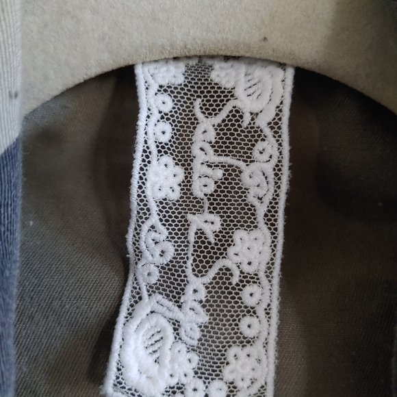 Sadie & Sage Distressed Camo Jacket - Picture 2 of 6